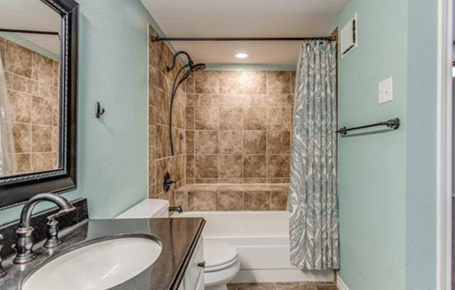 16301 Ledgemont Ln