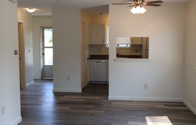 1 bed, 1 bath, 600 sqft, $1,645, Unit 226