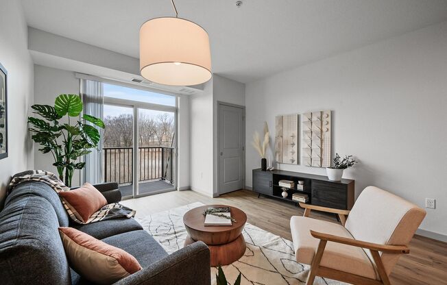 1 bed, 1 bath, 756 sqft, $1,525, Unit 213
