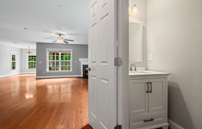 Charming 4-Bedroom Home in Braxton Village – Prime Holly Springs Location!
