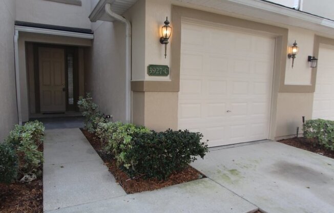 Townhome in Oakleaf Plantation