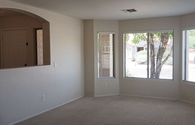 Spacious Two Story 4 Bed/3 Bath with Large Loft