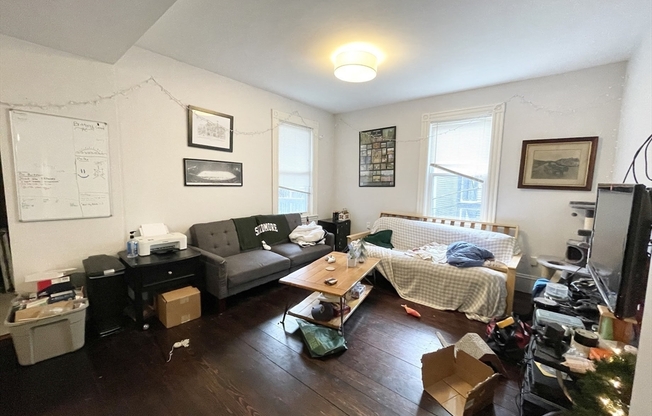 32 RAWSON