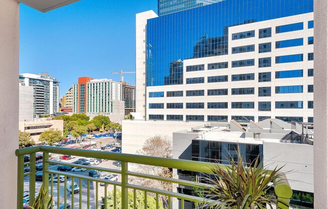 1 bed, 1 bath, $3,000