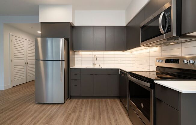 1 bed, 1 bath, 634 sqft, $1,745, Unit 410