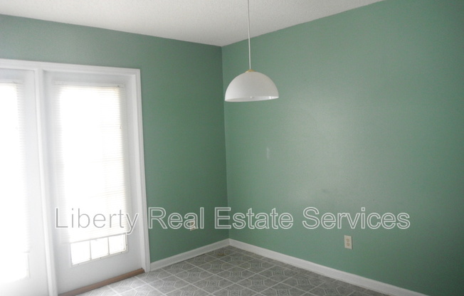 1100 Pineland Ave #5E