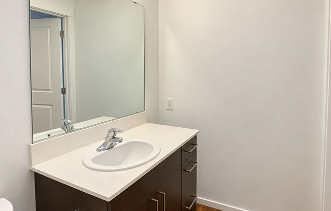 1 bed, 1 bath, 600 sqft, $2,395, Unit 2407-A