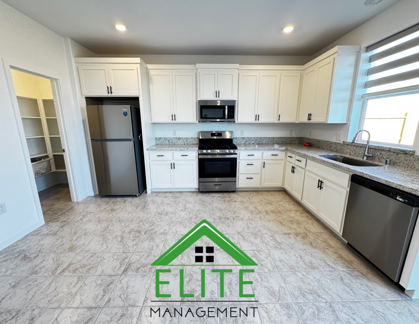 Brand New 3-Bedroom Home in the Prestigious Vineyard Area Modern Living with Low-Maintenance Yards