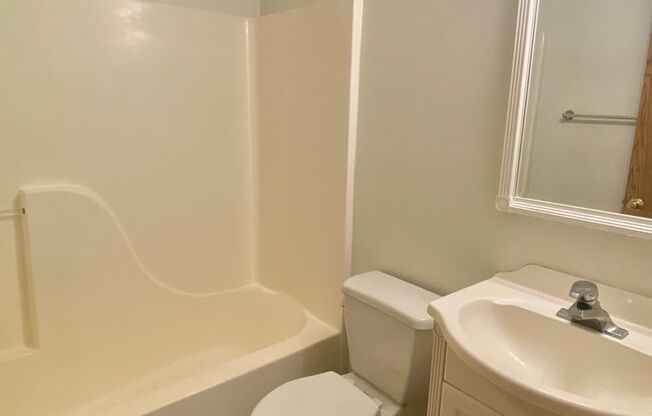 2 beds, 1 bath, $1,550