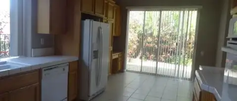1060 SOUZA DR