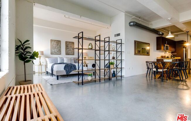 1 bed, 1 bath, 1,200 sqft, $3,200, Unit 610