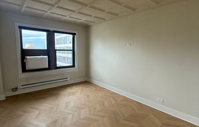 1 bed, 1 bath, 714 sqft, $2,642, Unit 1704