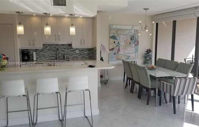 19667 Turnberry Way cu-12B, Aventura, FL 33180
