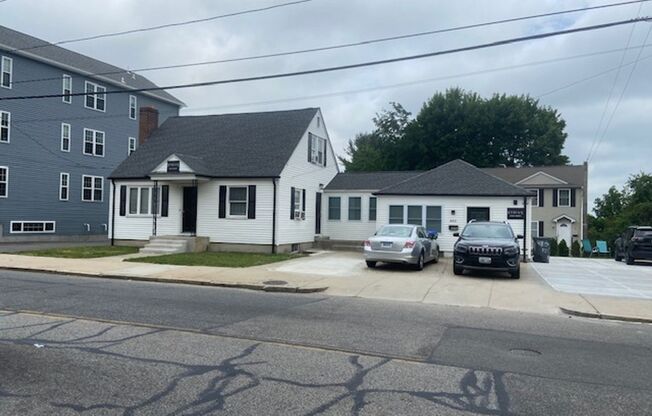 485 Admiral St
