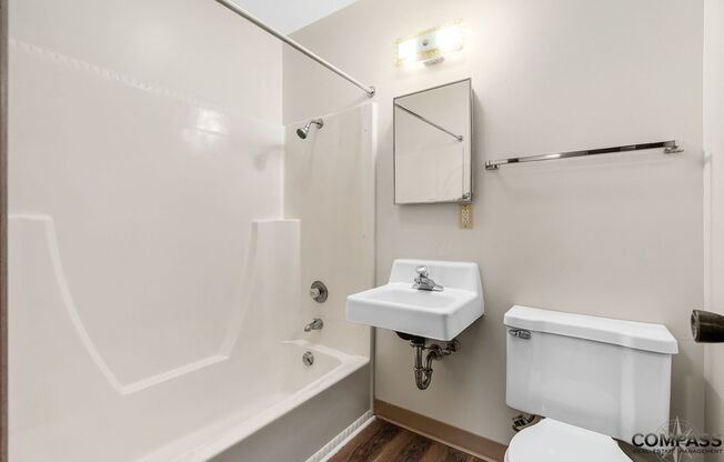 1 bed, 1 bath, 500 sqft, $895, Unit 205