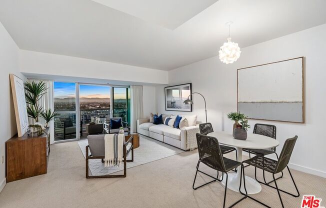 1 bed, 1 bath, 891 sqft, $4,675, Unit 1606