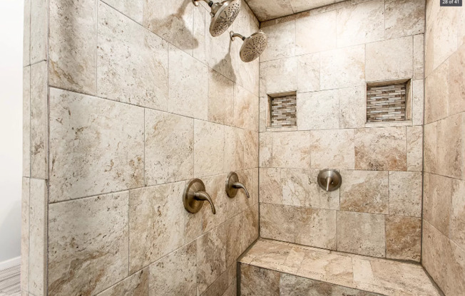2141 DAYRON CIR