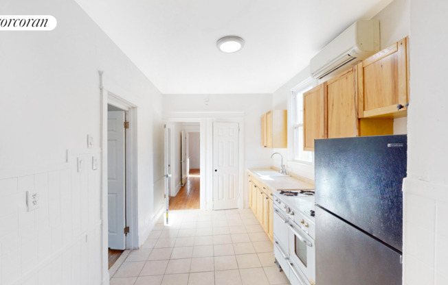 4 beds, 1 bath, $4,070, Unit 1