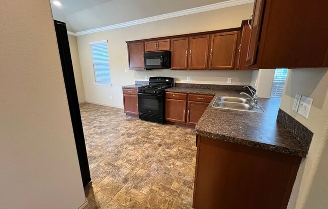 3 beds, 2 baths, $1,800