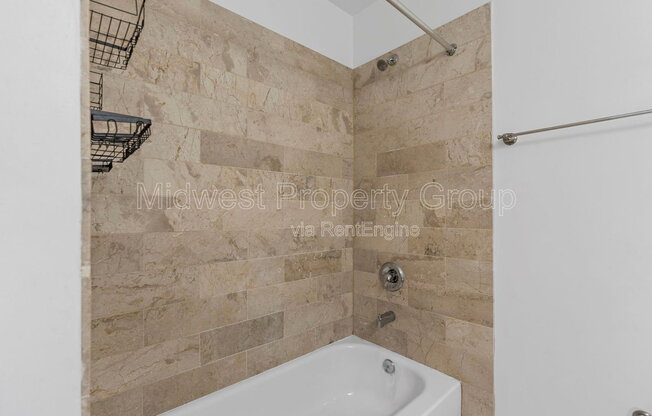 1 bed, 1 bath, 550 sqft, $950, Unit 115