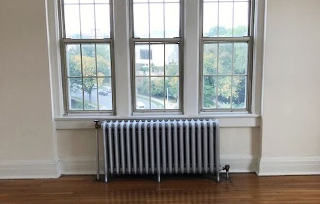2 beds, 2 baths, 1,050 sqft, $2,050, Unit 704