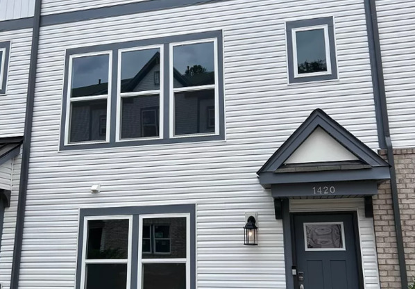 1420 BLANCHE ST