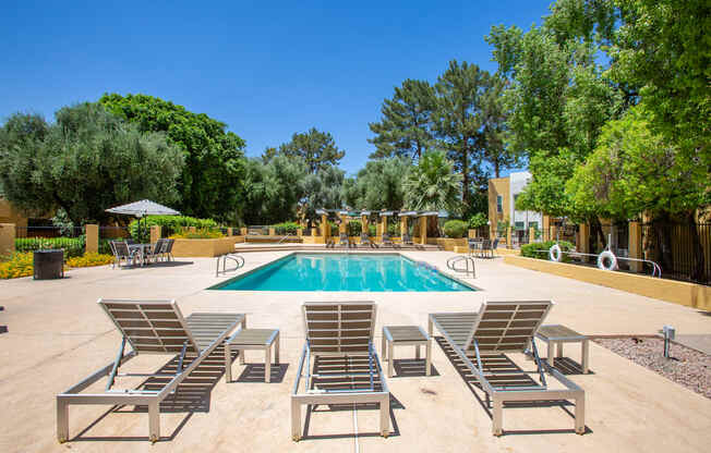 the pool at the preserve at ballantyne commons apartments