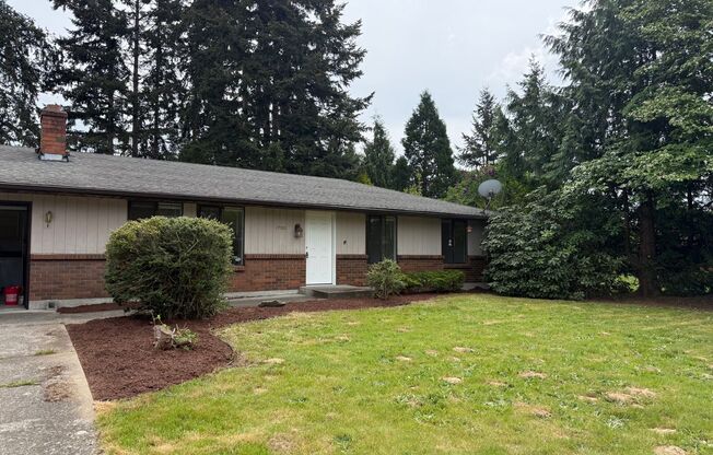 3-bedroom, 2-bath home single family home in Arlington $2895 per/mo