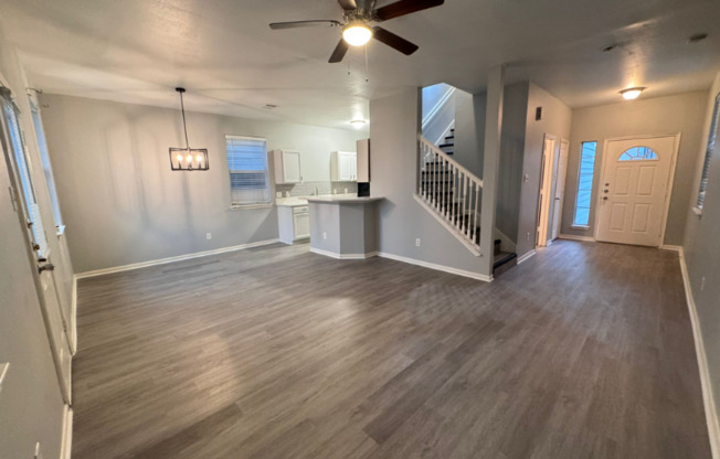 6427 WALDRON CIR