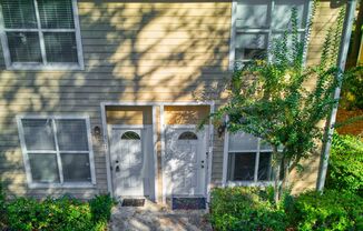 Beautiful Condo in Brighton Park! Move in Ready!