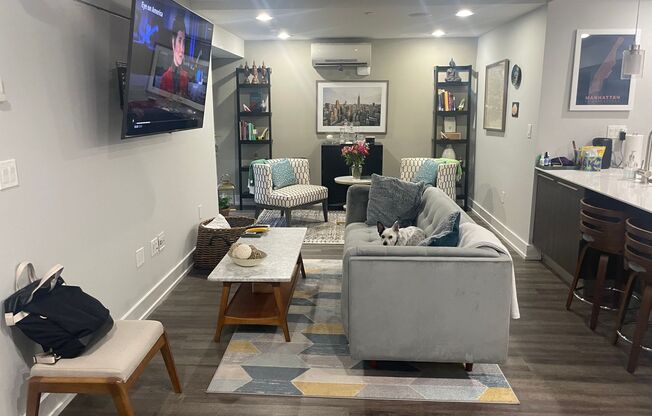 Four Forty North Front LLC