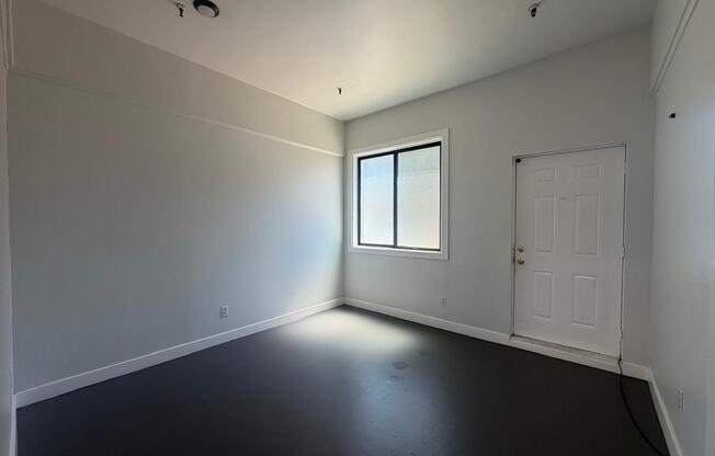 419 PETERSON ST
