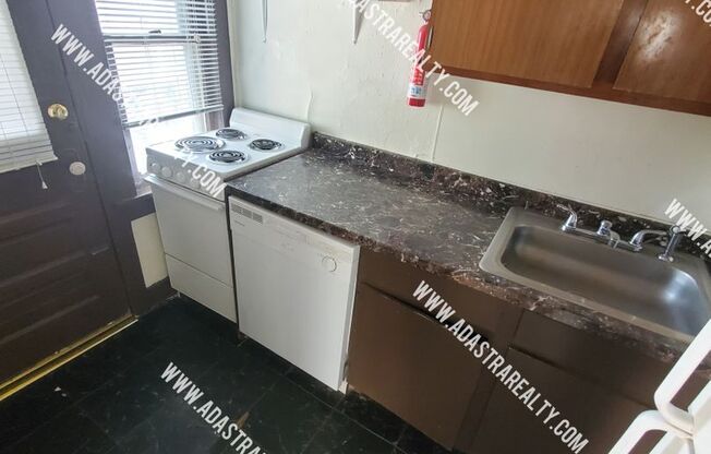 1 bed, 1 bath, 750 sqft, $795, Unit 3E
