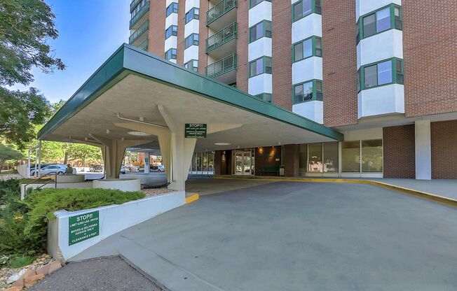 2 beds, 2 baths, $2,395, Unit Unit 204