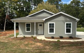 Brand New Construction- 3 Bedroom/2 bath Home:  Move in Special 1 month Free with 13 month Lease