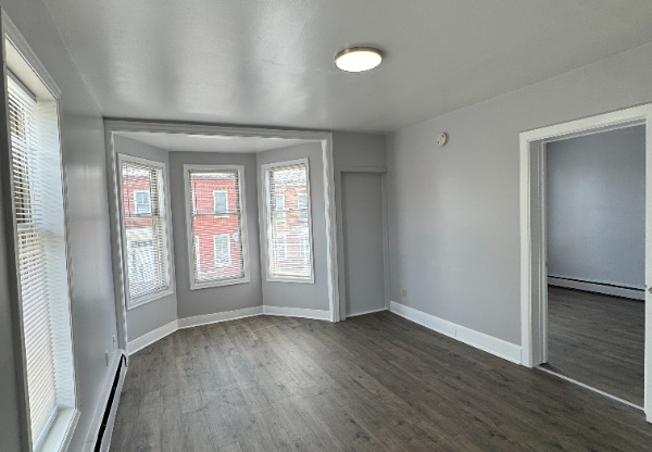 34 N EARL ST
