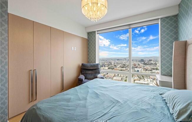 2 beds, 2 baths, 1,309 sqft, $7,000, Unit 4111