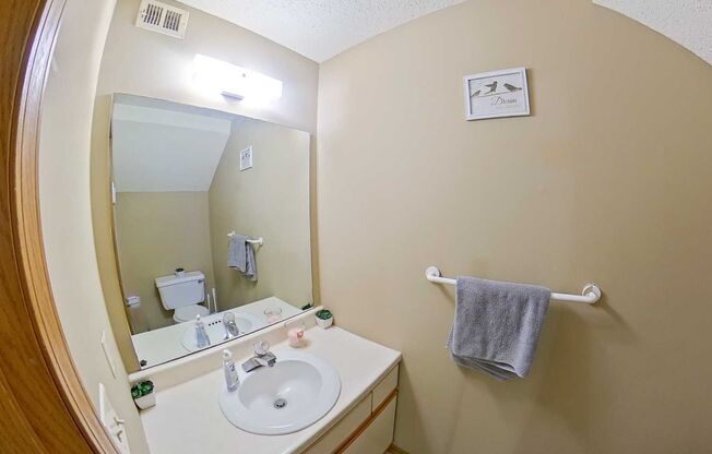 3D Tour Available - 4 Bedroom + Washer & Dryer! Available Sept 3rd!