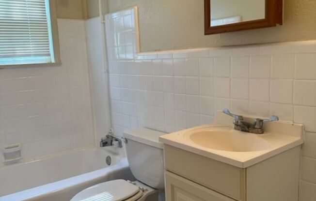 2 beds, 1 bath, $1,350