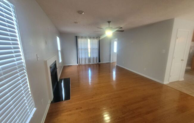 4 bed in Jack Britt!