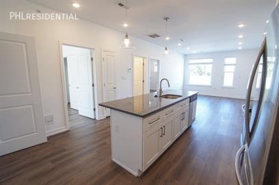 1219 N 27 ST
