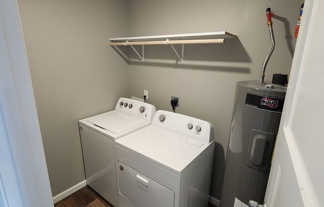 Studio, 1 bath, 500 sqft, $995, Unit 205