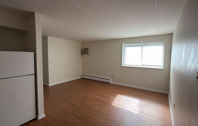 139 S State Rd Upper Darby, PA 19082
