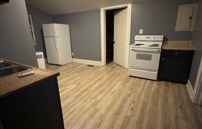 2 Bed 1 Bath unit