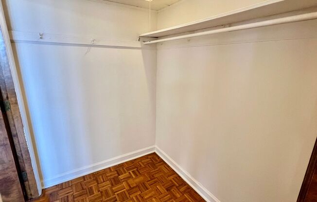 Studio, 1 bath, 300 sqft, $1,665, Unit 530-604