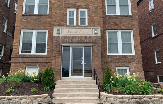 1 bed, 1 bath, $800, Unit 509 S 18th St-1