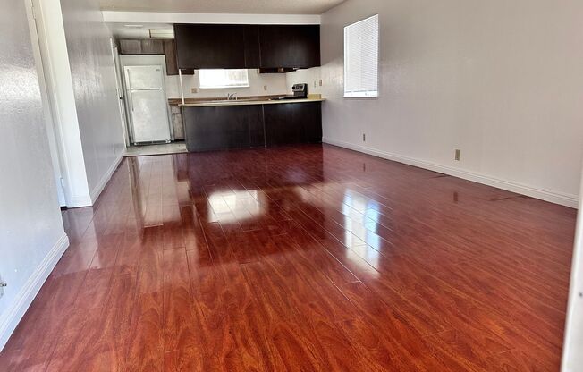 Upstairs unit, 2 bedrooms, 2 bathrooms, new painted, new kitchen and bathroom flooring, brand new bathtub in master bathroom