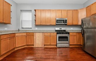 2 beds, 1 bath, $1,600, Unit 359-3S