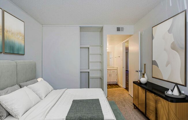 2 beds, 2 baths, 900 sqft, $1,250, Unit 123