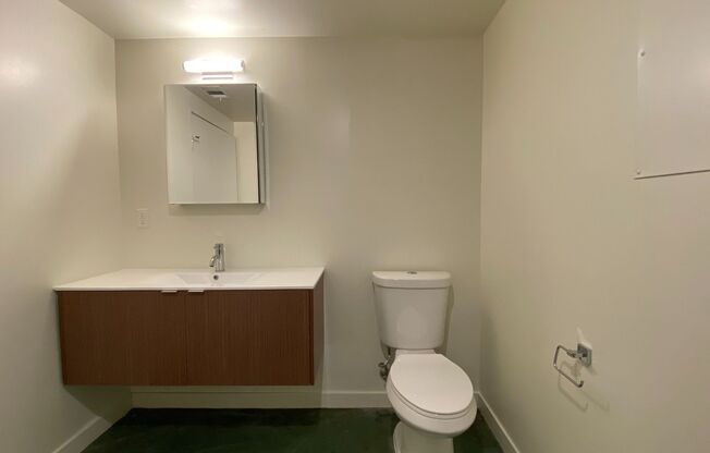 1 bed, 1 bath, 486 sqft, $1,945, Unit 305